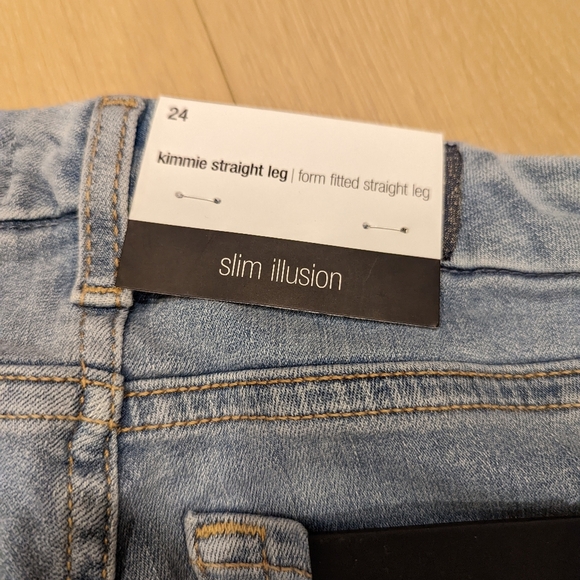 7 for All Mankind slim straight jeans - Picture 10 of 11